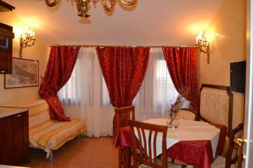 Residenza Santo Stefano Venice